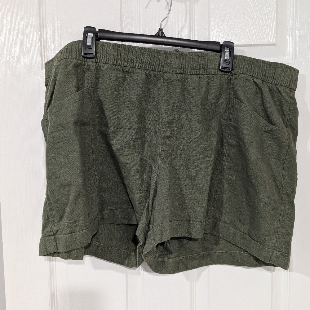 Old Navy Army Green High-Rise Women's Shorts in Size XXL